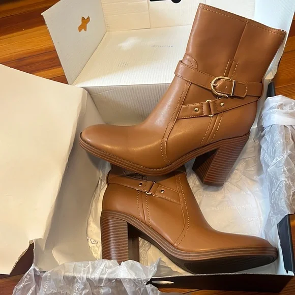 Tommy Hilfiger Shoes Tommy Hilfiger Owhenn Womens Boots 95